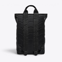 Sandqvist STREAM 2-Way Tote Backpack 16" noir — vue arrière avec dos et bretelles rembourrés.
