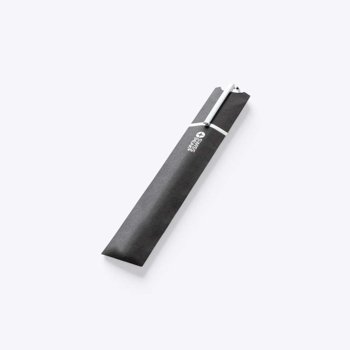 Stylo bille Swiss Peak noir présenté dans une pochette noire