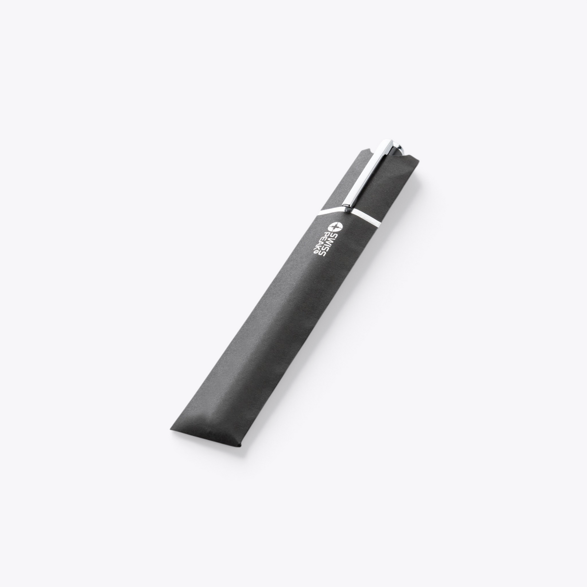 Stylo bille Swiss Peak argenté présenté dans une pochette noire