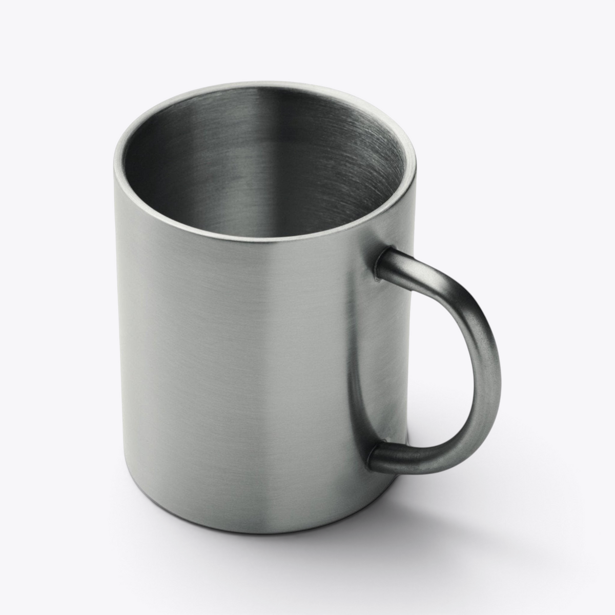Gobelet isotherme compact en acier recyclé argent, vue intérieure trois quarts