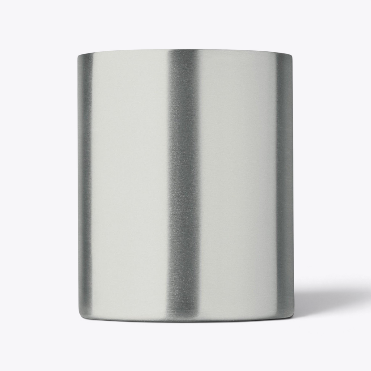 Gobelet isotherme compact en acier recyclé argent, vue arrière