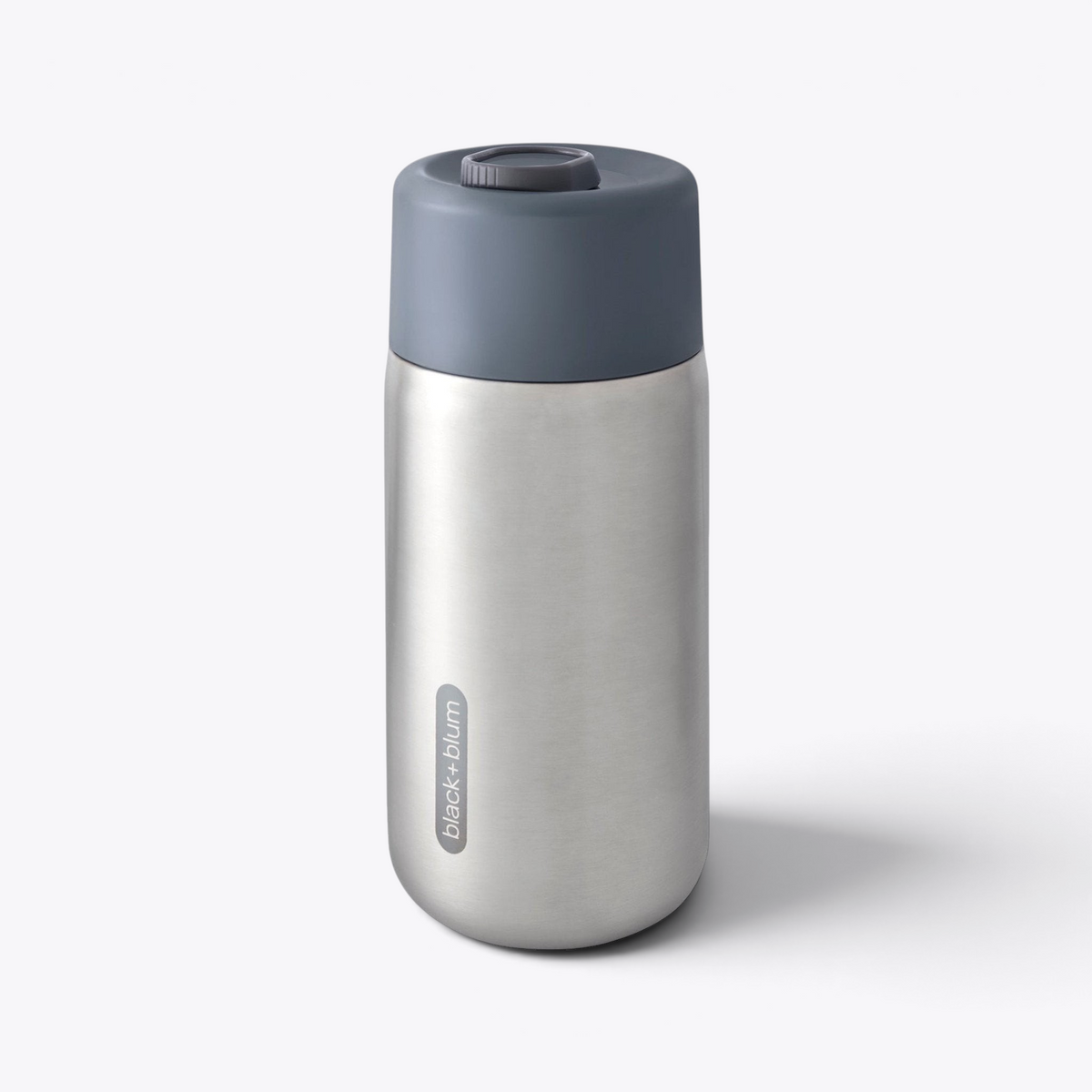 Gobelet isotherme Black+Blum gris, vue trois quarts