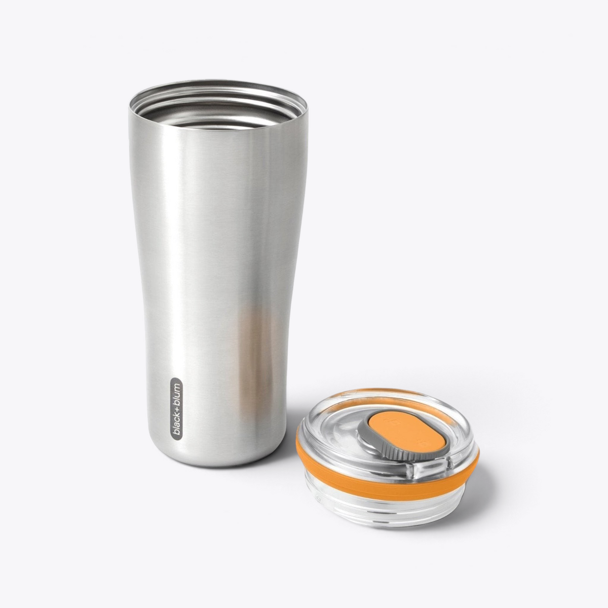 Mug Black+Blum argenté ouvert avec couvercle orange séparé