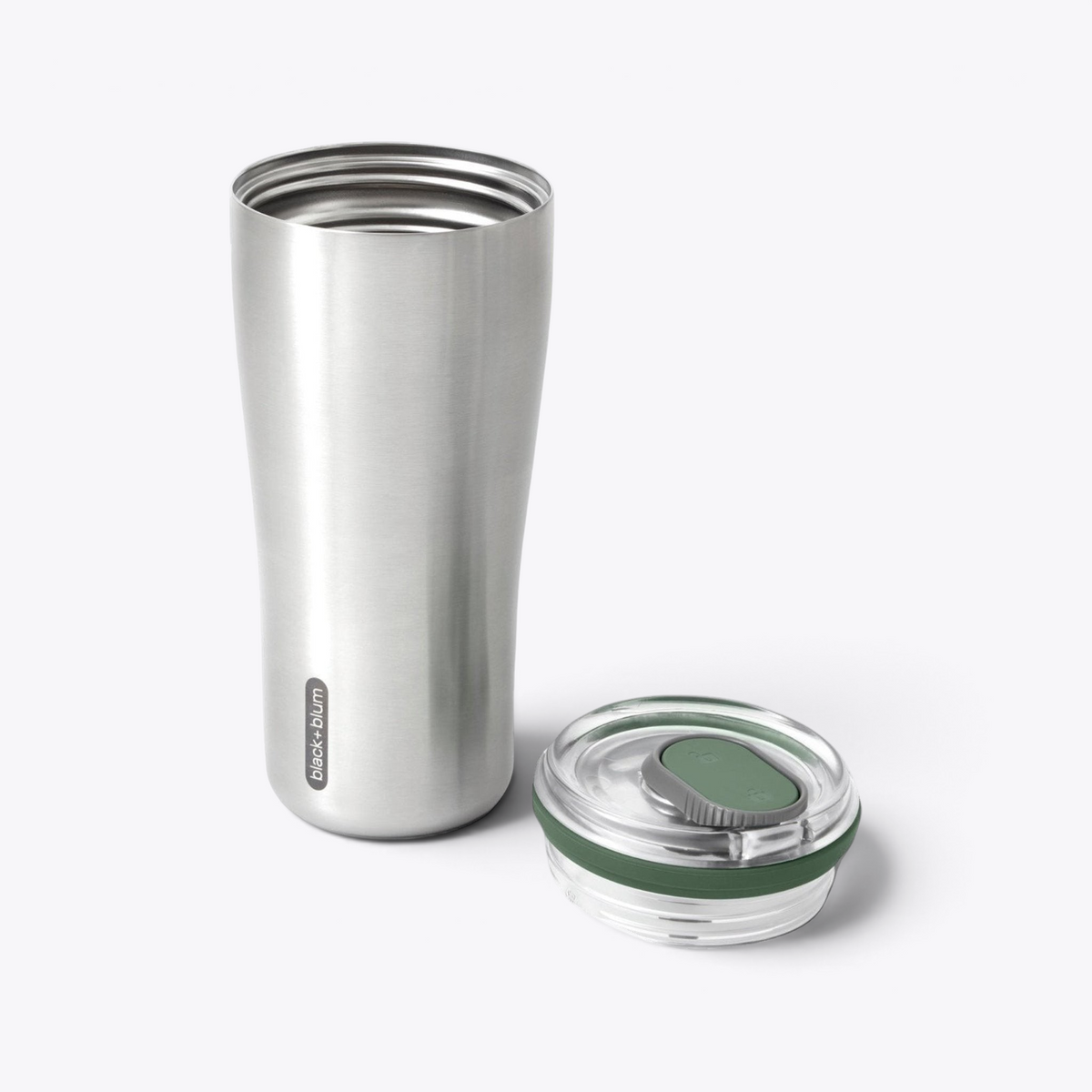 Mug Black+Blum argenté ouvert avec couvercle vert séparé