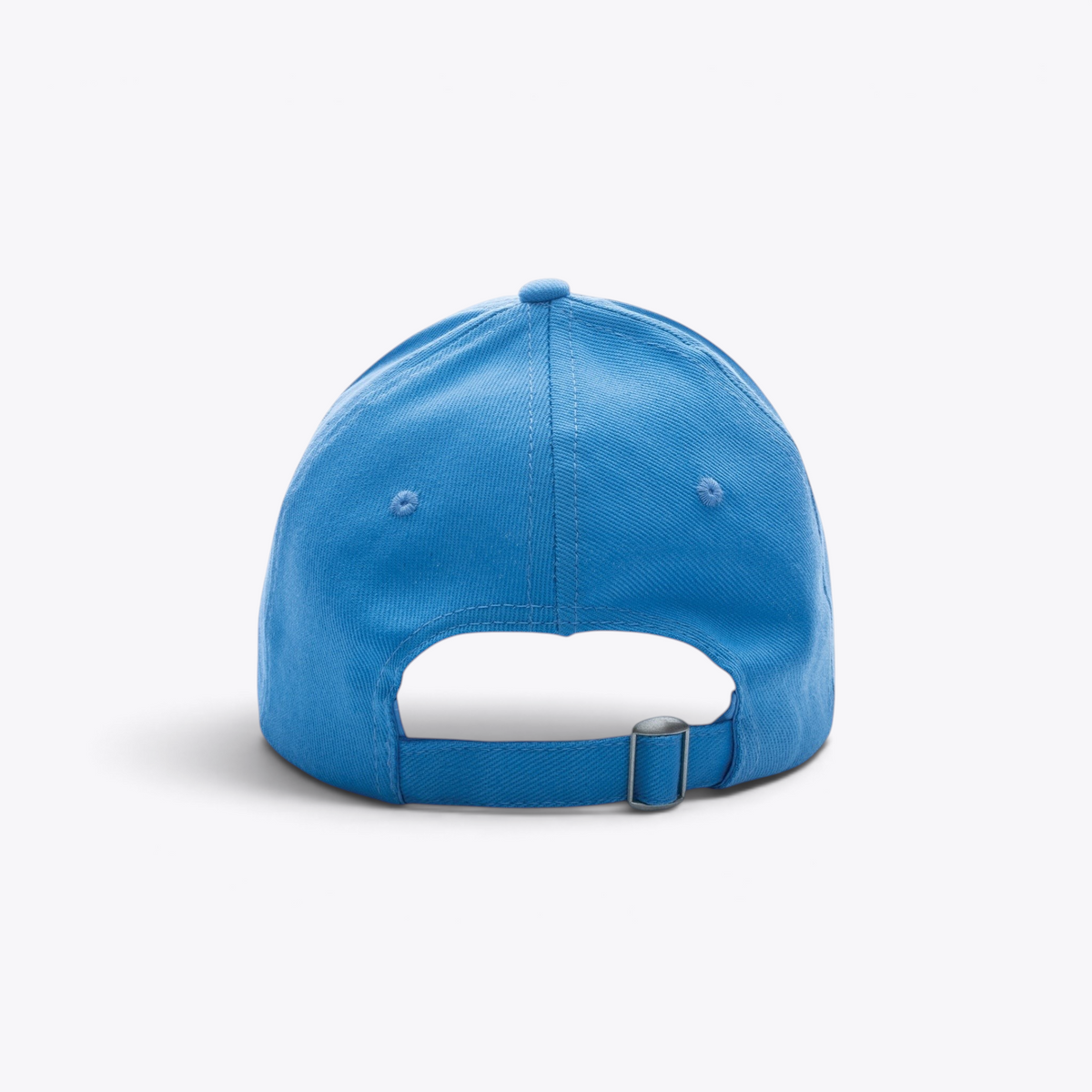 Casquette bleue, vue arrière