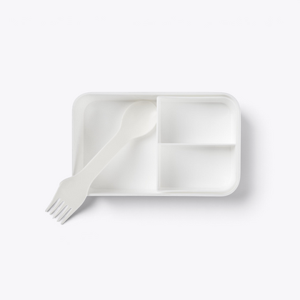 Lunchbox Bento Bloc Simple blanche ouverte avec des compartiments et un couvert