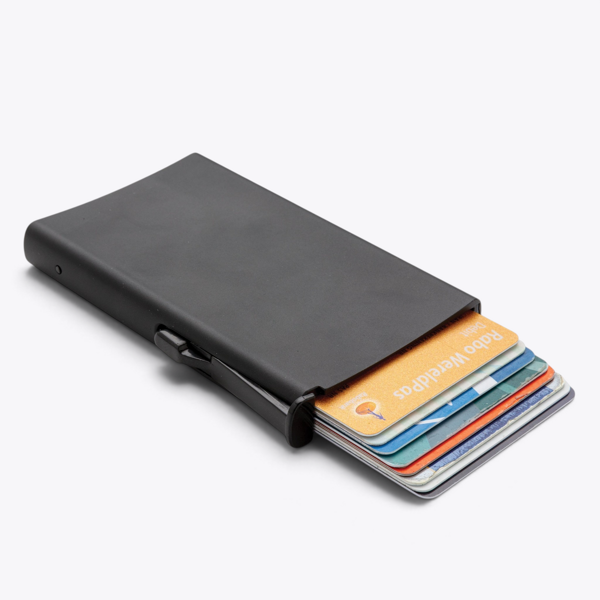 Porte-cartes noir avec plusieurs cartes déployées