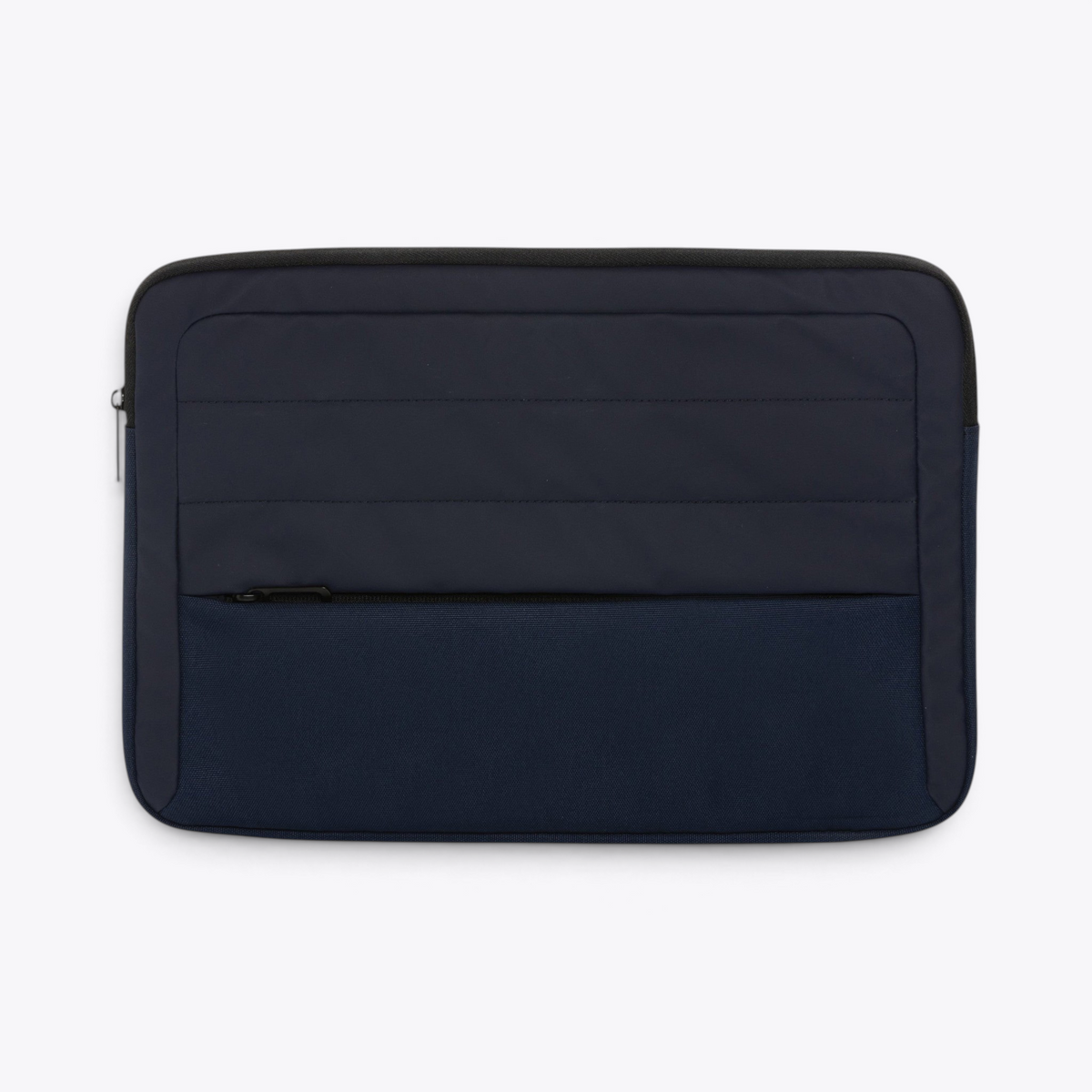 Pochette d’ordinateur avec poche bleu marine, vue de face