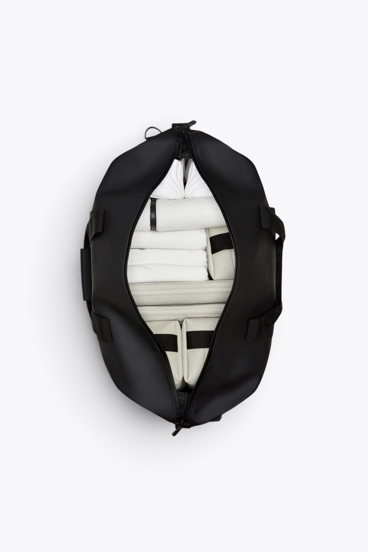 Sac Hilo Weekend Bag RAINS noir, compartiment intérieur