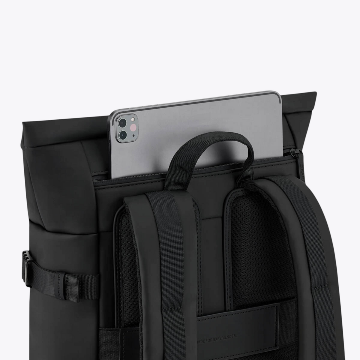 Helsinki Kapten & Son noir — détail du compartiment ordinateur