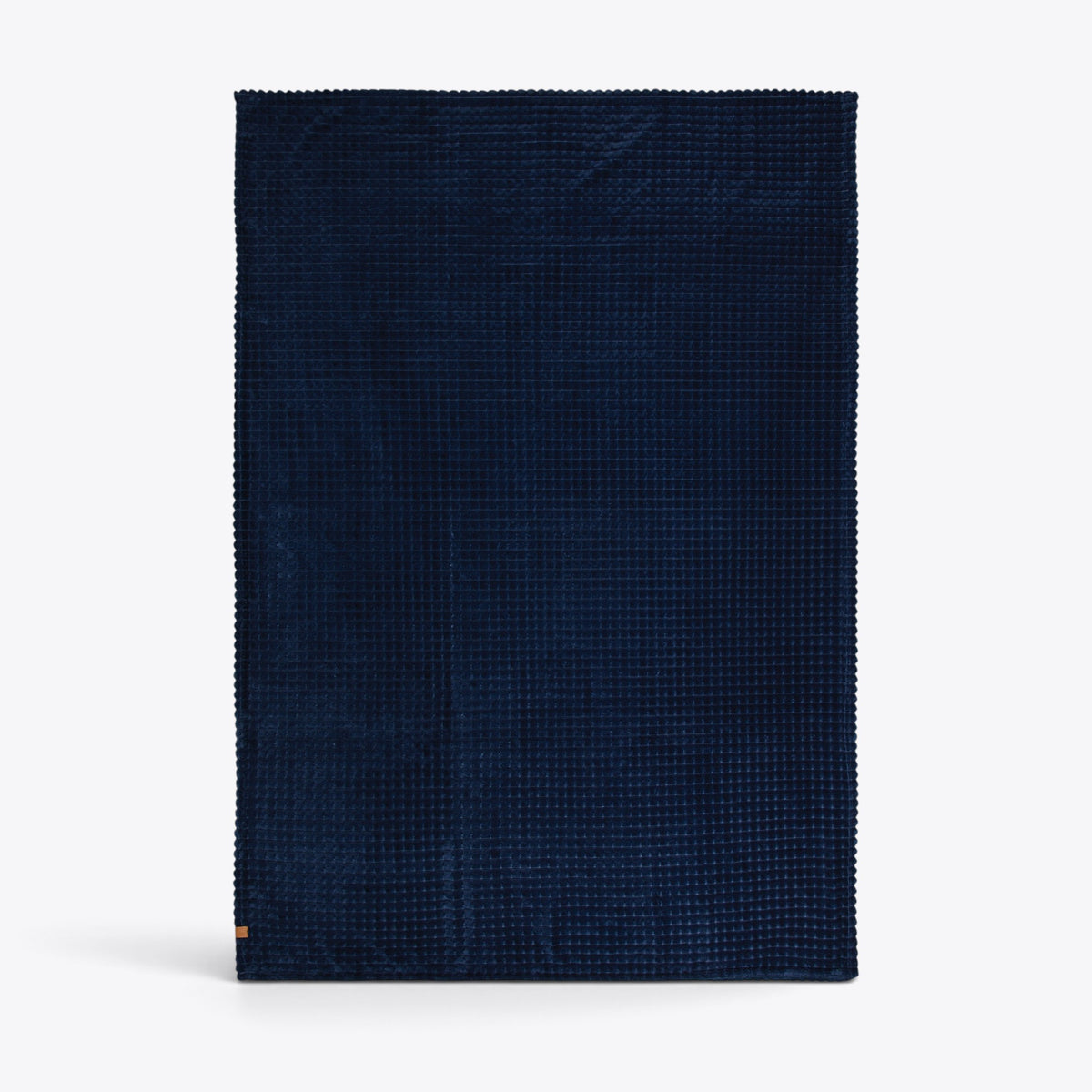 Plaid Branson Vinga bleu marine déplié, face texturée