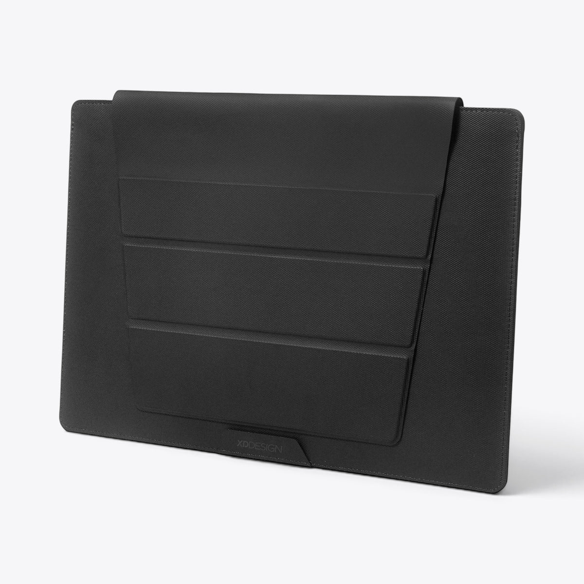Pochette XD Design Mobile Office noire fermée, vue trois quarts