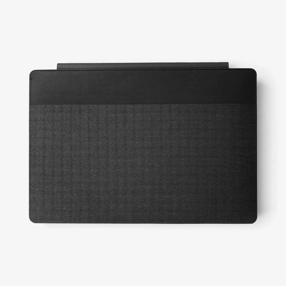 Pochette XD Design Mobile Office noire fermée, panneau textile arrière