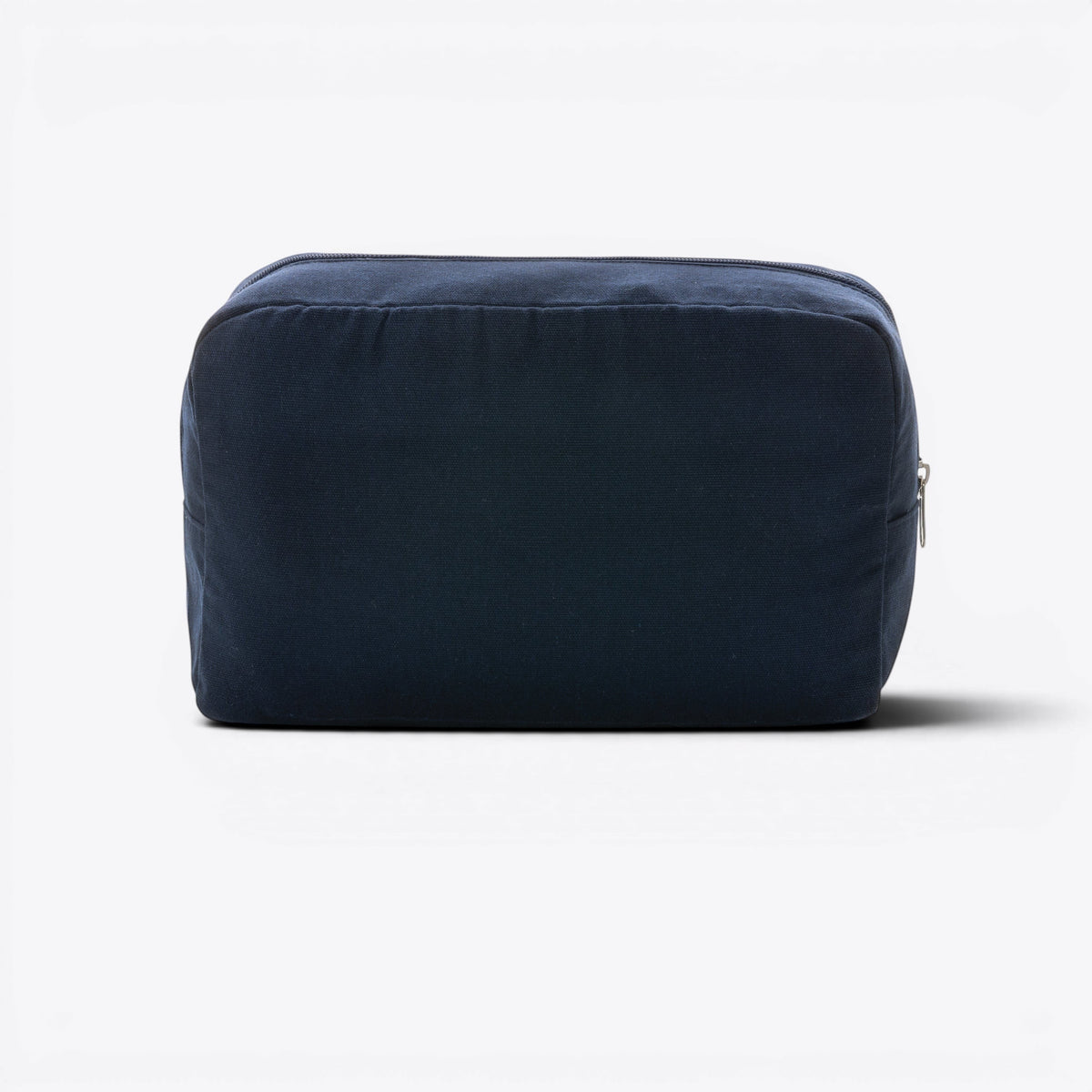 Trousse de toilette en toile recyclée non teintée Aware™ bleu marine, vue de face