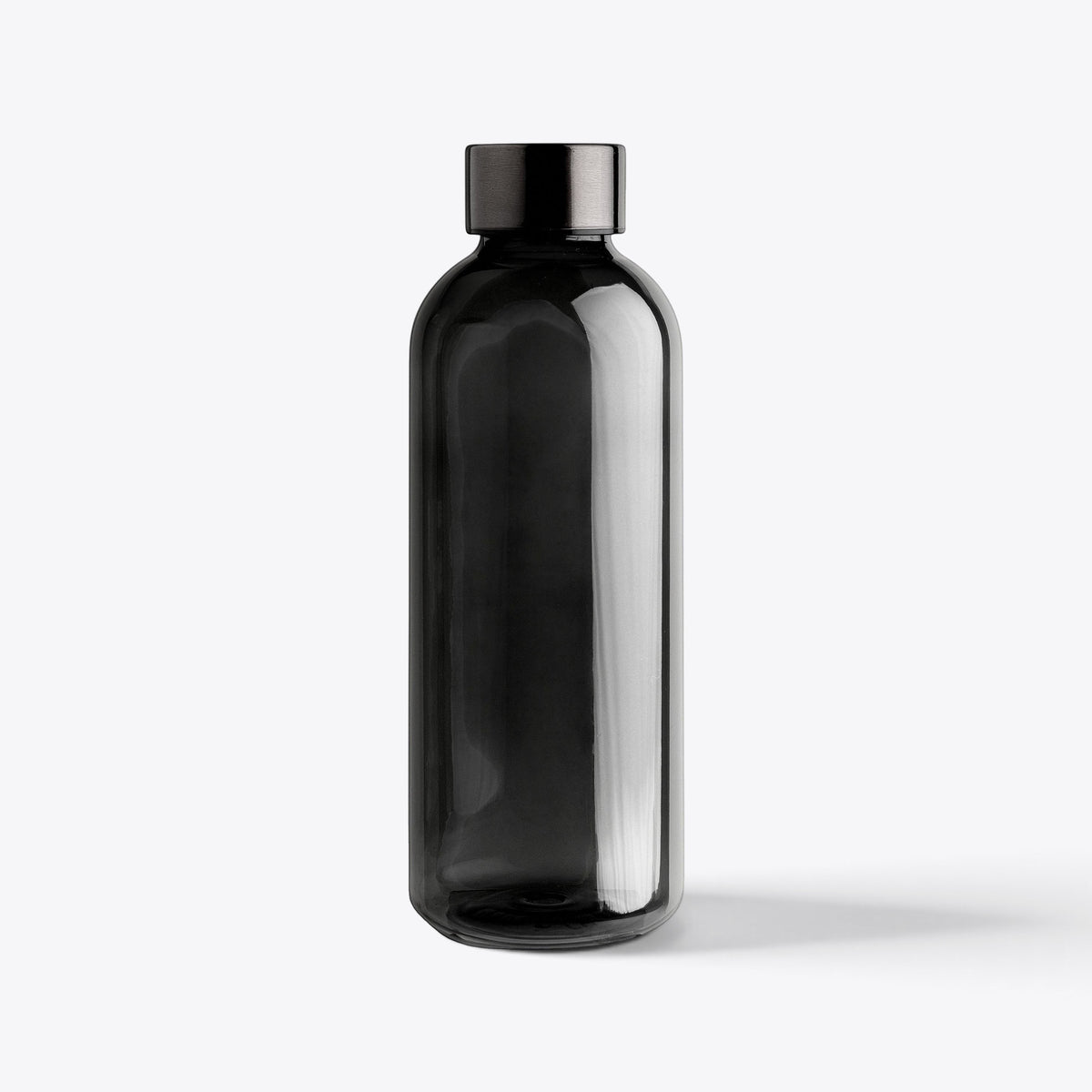Bouteille étanche 620 ml noire avec bouchon métallique, vue de face