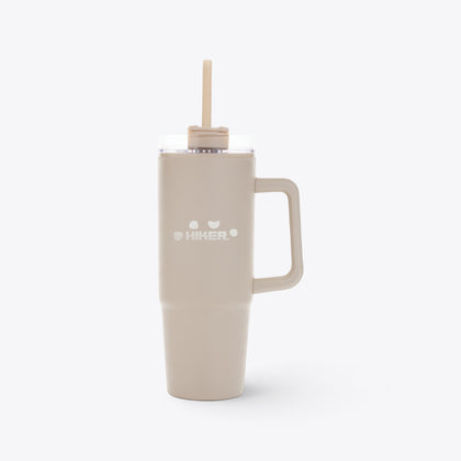 Mug 750 ml en plastique recyclé beige avec marquage blanc, profil avec poignée à droite