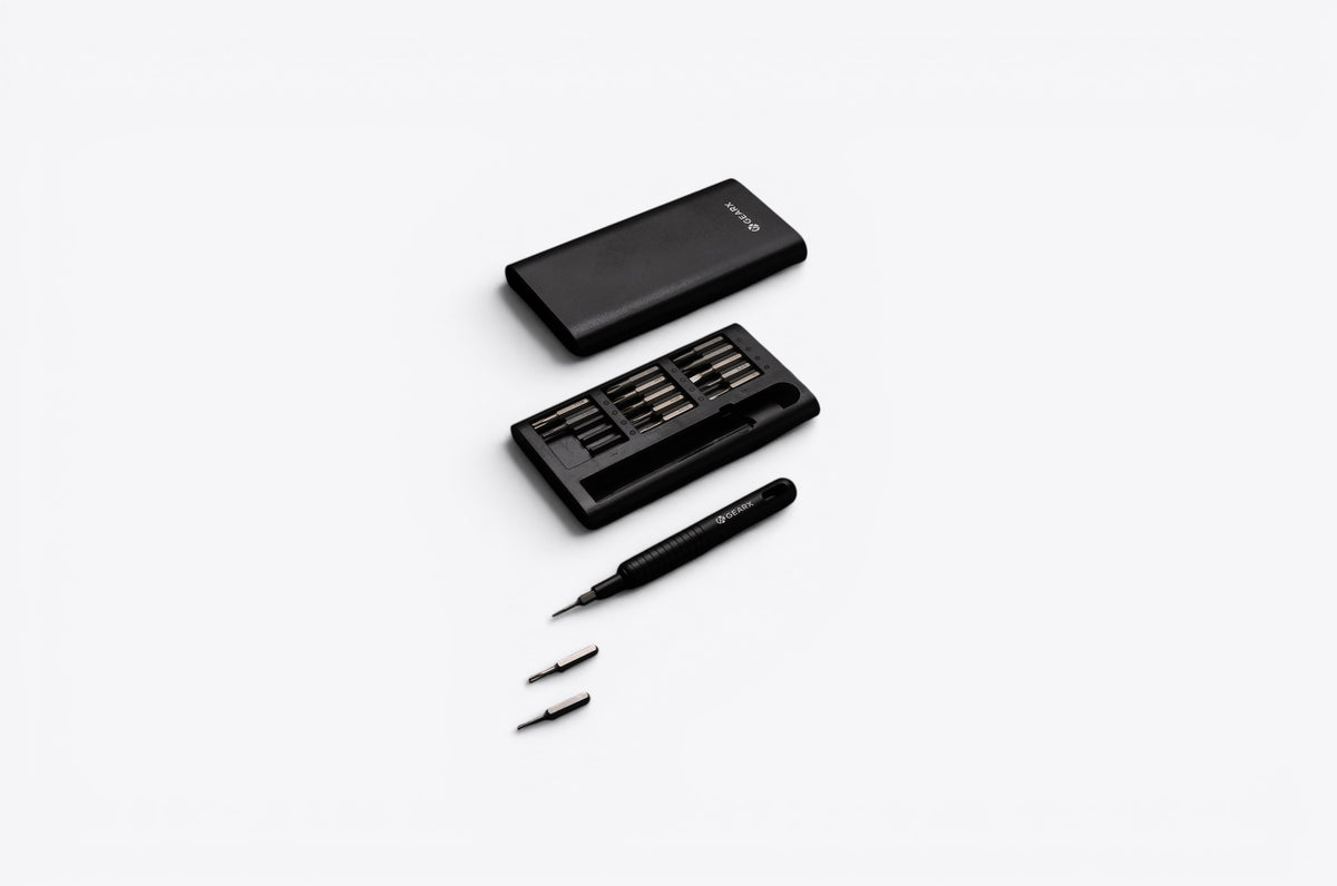 Coffret de tournevis Gear X noir avec embouts et manche séparés