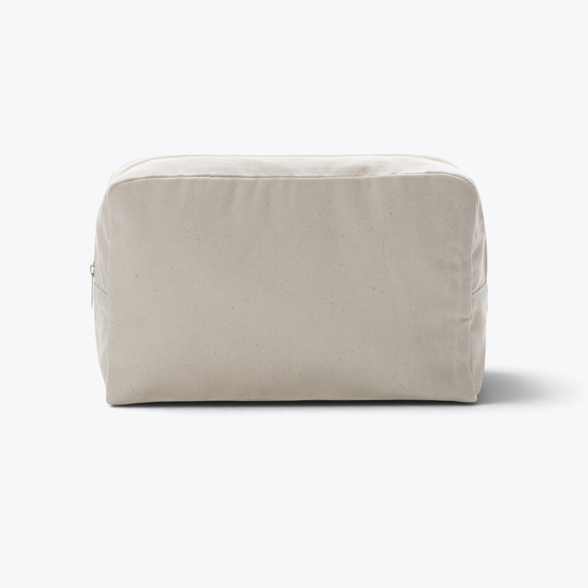 Trousse de toilette en toile recyclée non teintée Aware™ blanc cassé, aperçu de personnalisation du dos