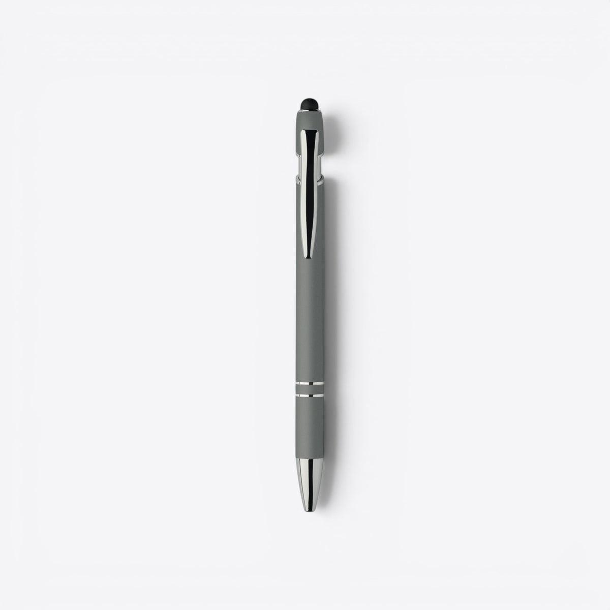 Stylo bille gris et argent avec embout tactile, vue de face