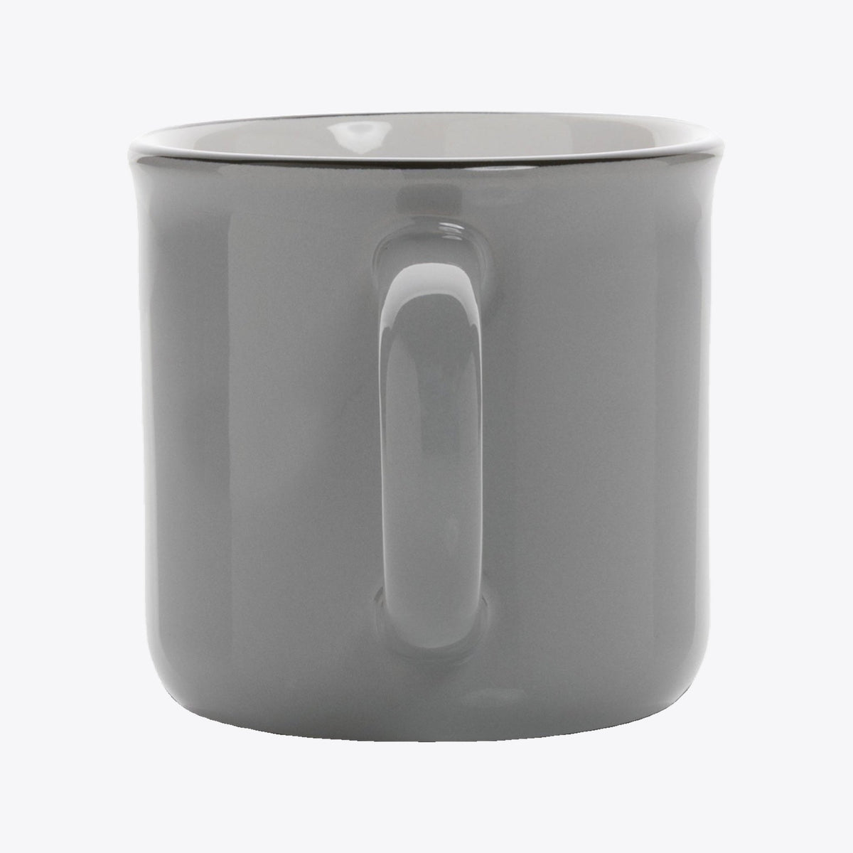 Tasse vintage en céramique grise avec l’anse visible, vue de face