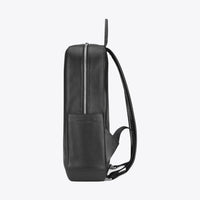 Sac à dos Moleskine en cuir noir, vue de profil