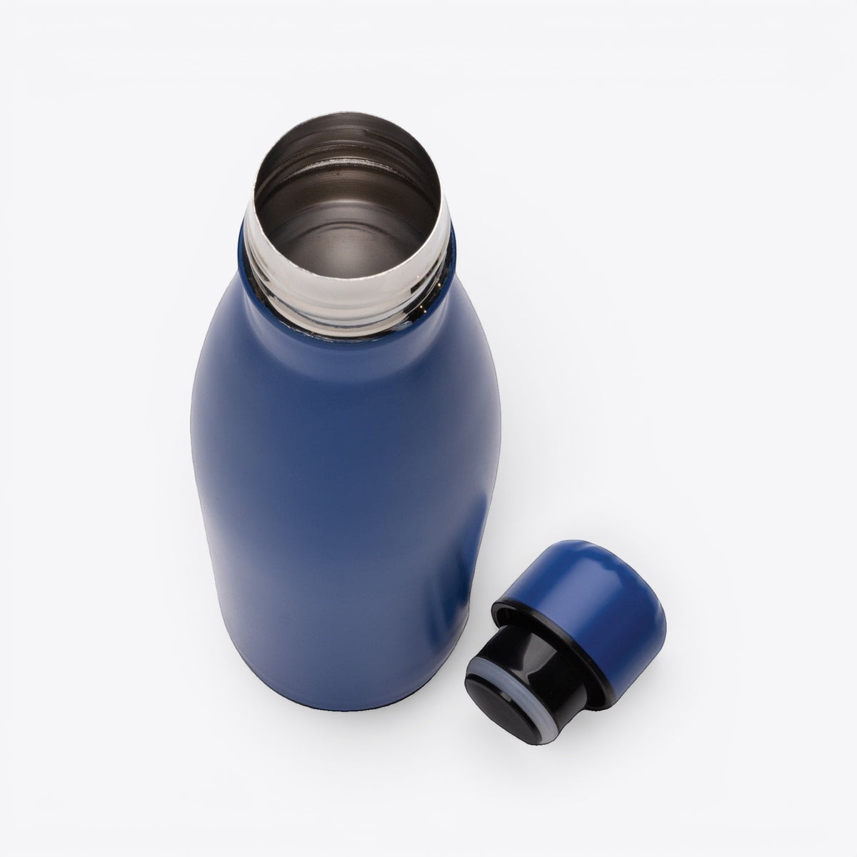 TODAY MERCH blue stainless steel water bottle with a screw-on cap. Durable and functional design for everyday use.