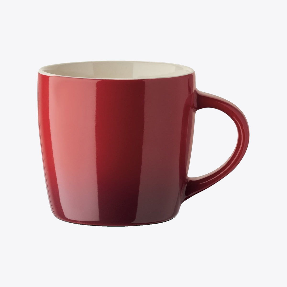 Tasse en céramique rouge avec anse à droite, vue de face